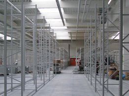 Regalbau von Konradi Ladenbau