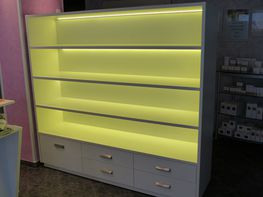 Ladeneinrichtungen von Konradi Möbelbau
