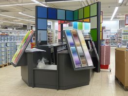 Ladeneinrichtungen von Konradi Möbelbau