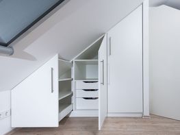 Referenz Konradi Möbelbau & Ladeneinrichtungen Einbaumöbel