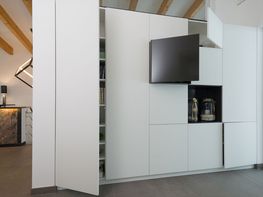Referenz Konradi Möbelbau & Ladeneinrichtungen Einbaumöbel